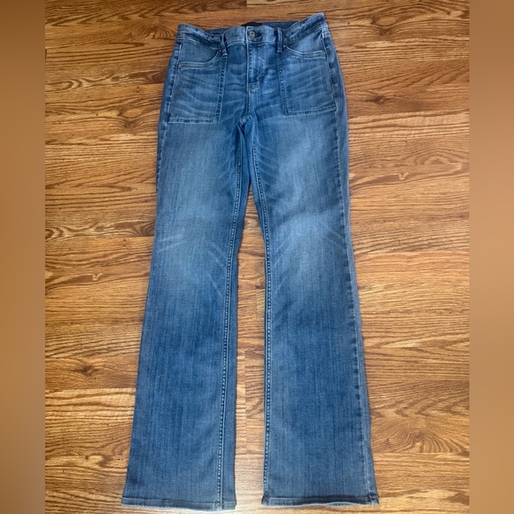 White House Black Market High-Rise Novelty Pocket Bootcut Jean Size 6 - Picture 3 of 15
